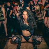 claire_black