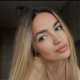 valeria_cherry