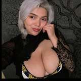 beauty_busty